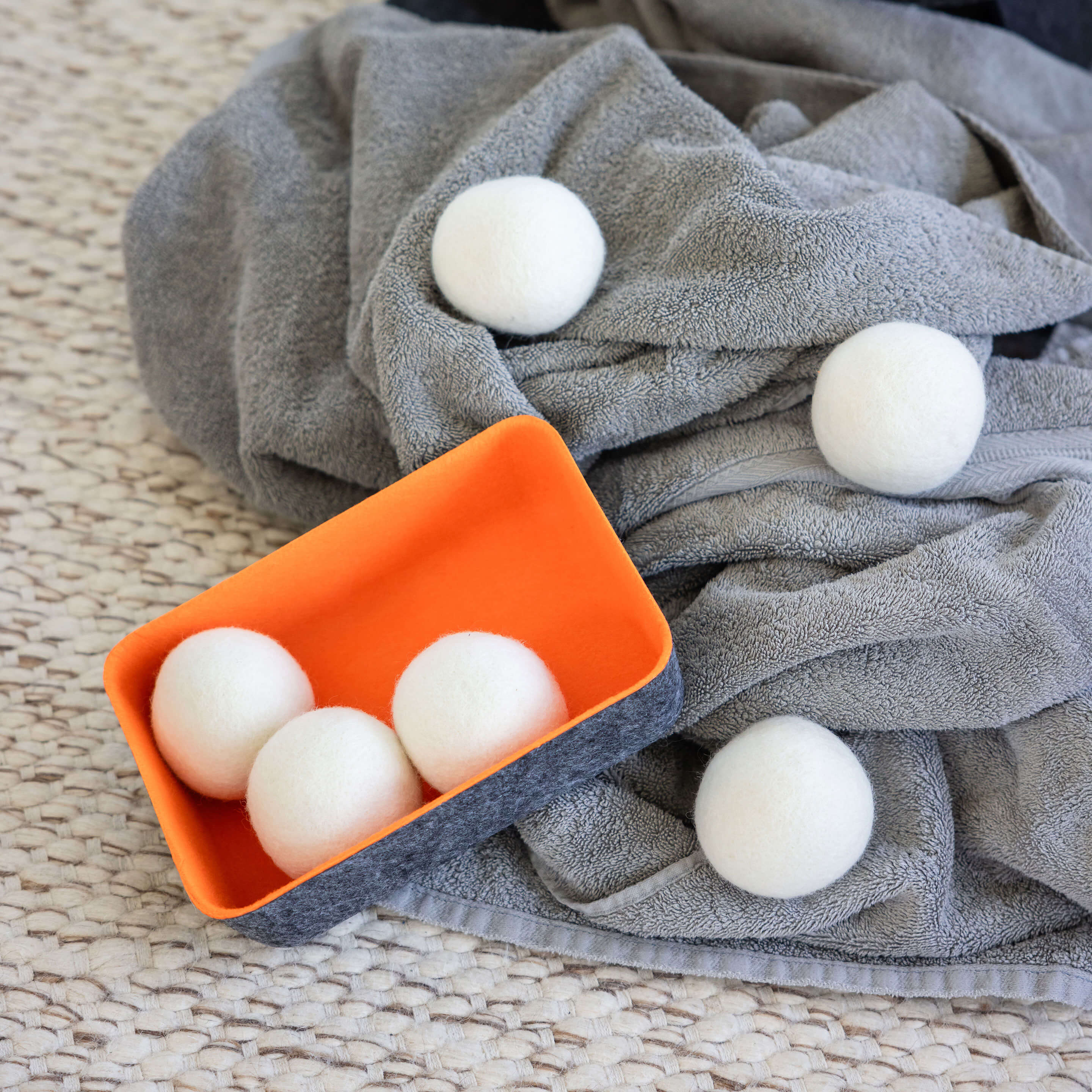 felt·like·it!™ dryer balls + storage bin s/6 WHITE balls in ORANGE felt bin