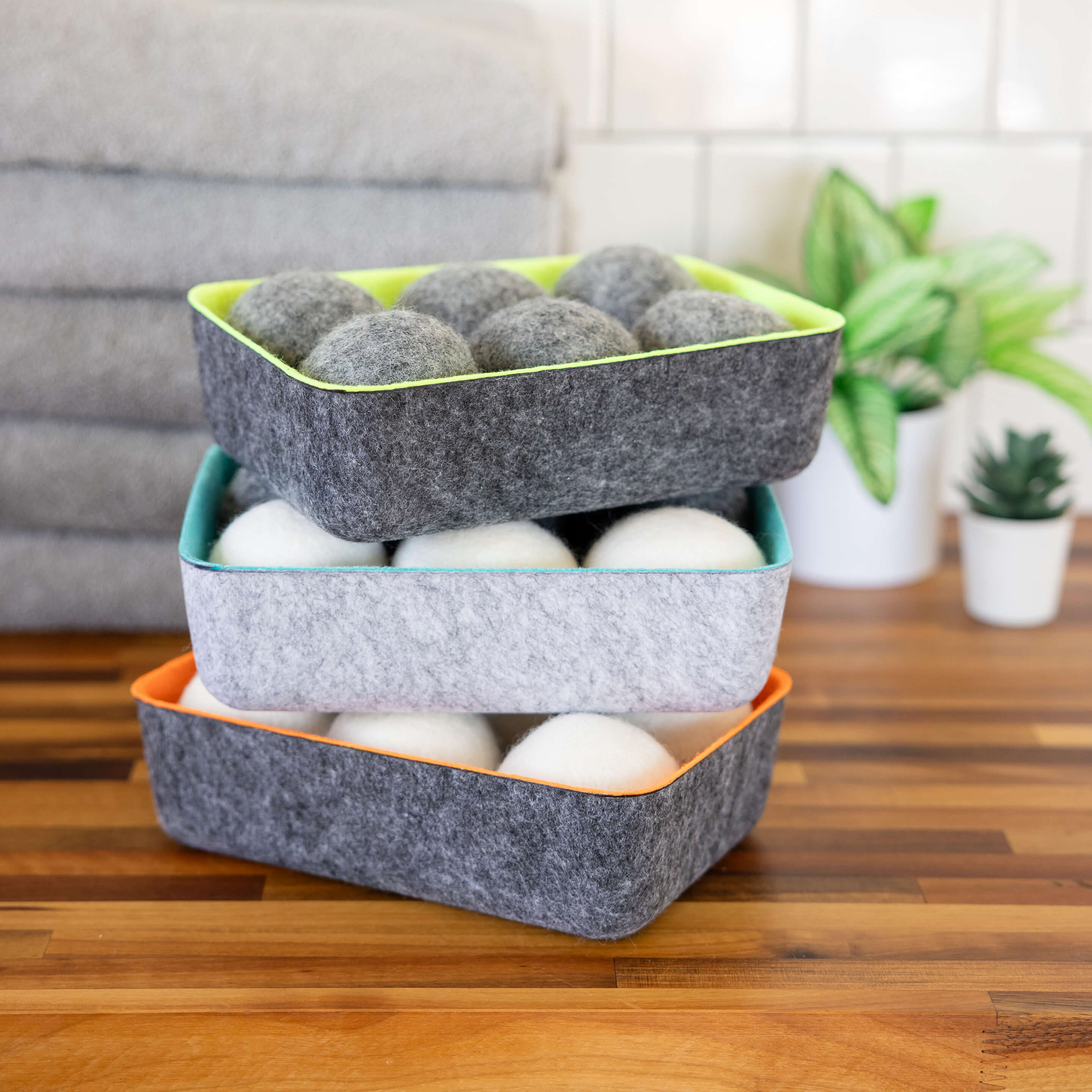 felt·like·it!™ dryer balls + storage bin s/6 WHITE + GRAY in BLUE felt bin