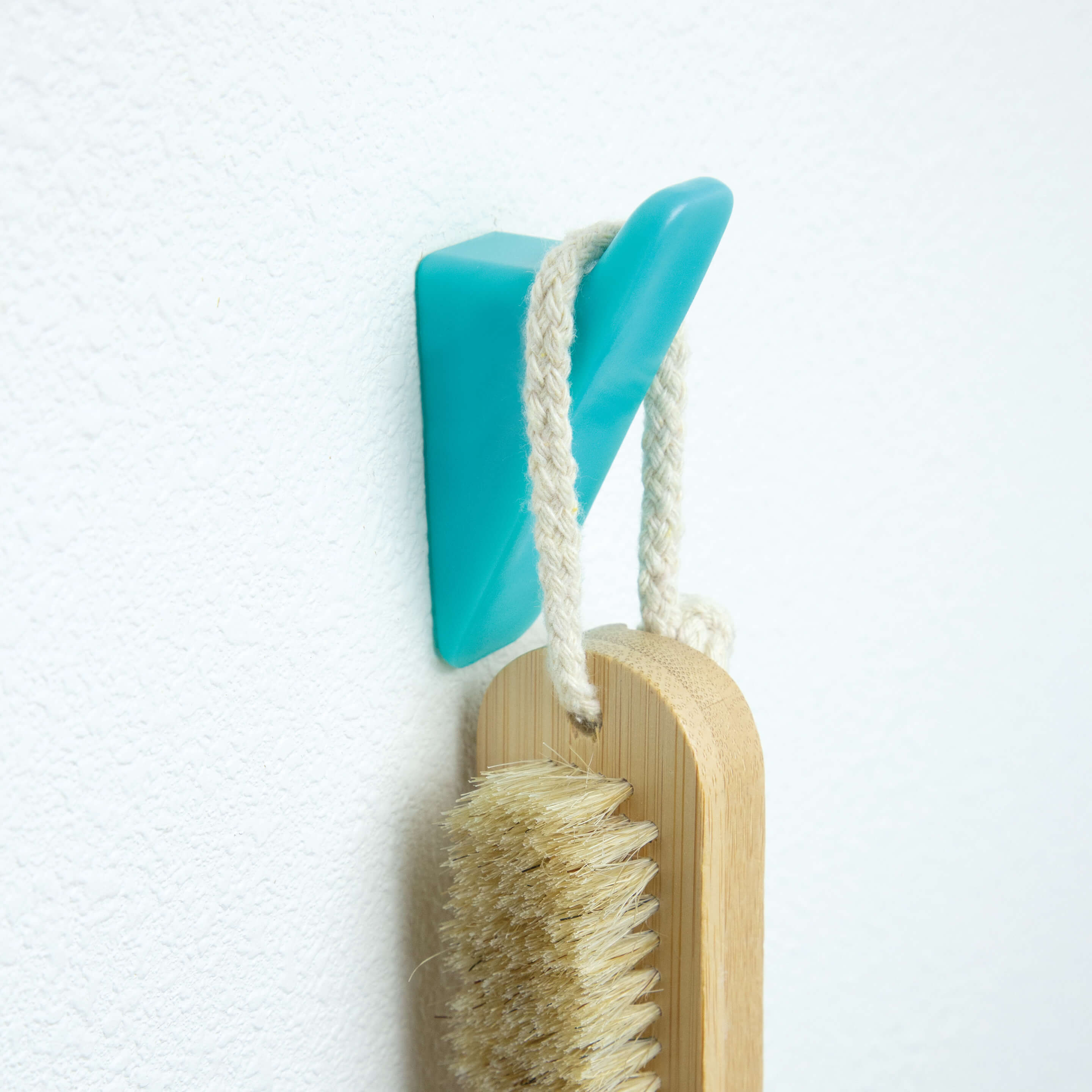 aquafolio set of 3 large hooks with screw-in bracket