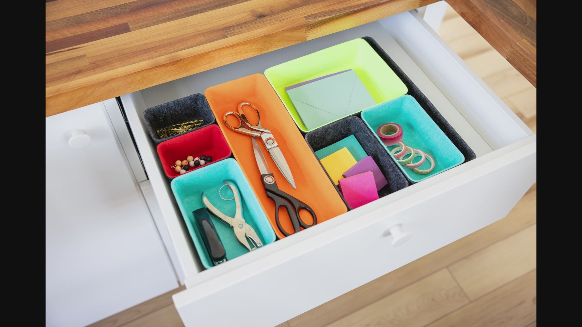 felt·like·it! expandable set/8 felt bins multi-color