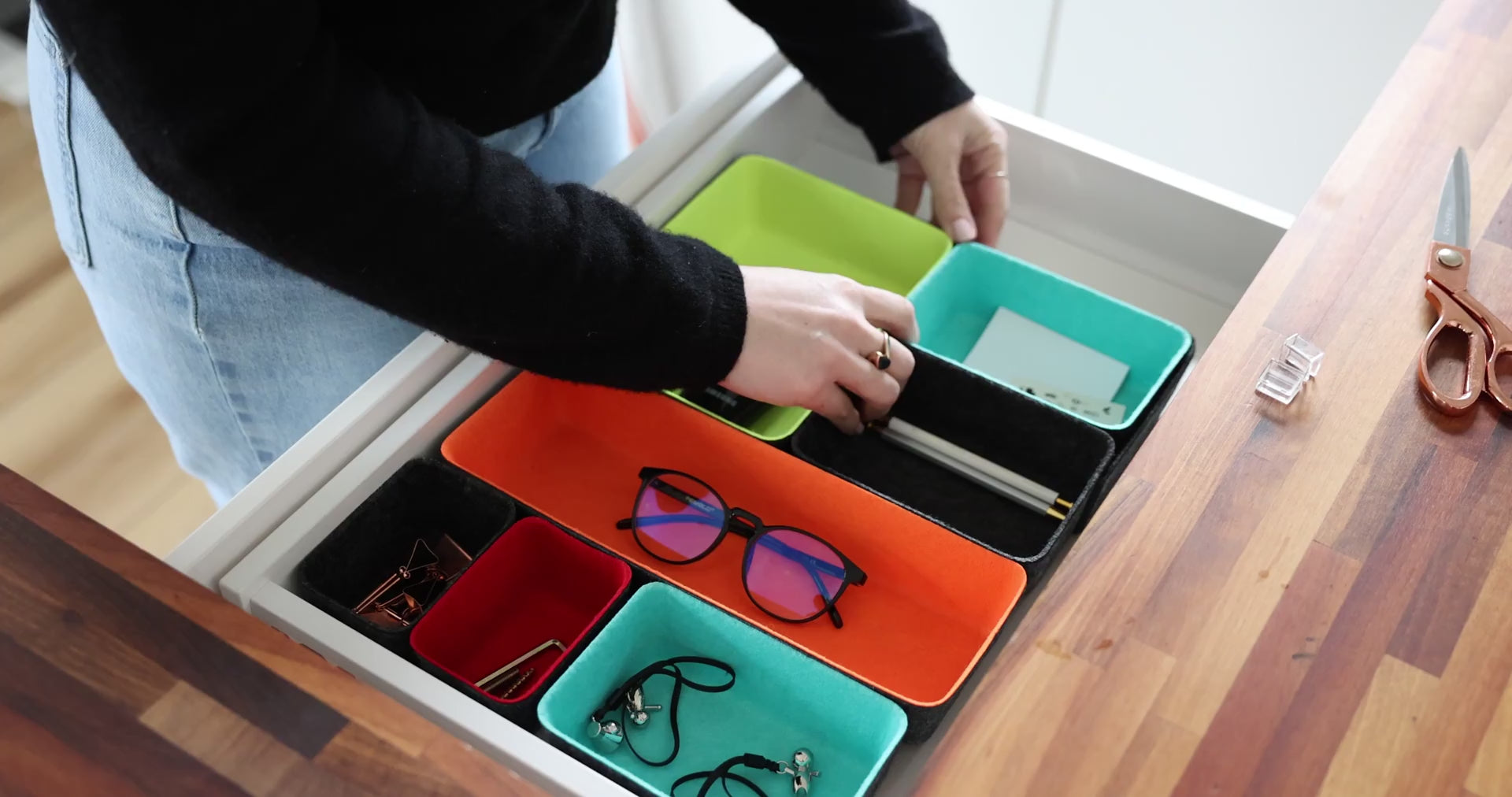 felt·like·it! expandable set/8 felt bins multi-color