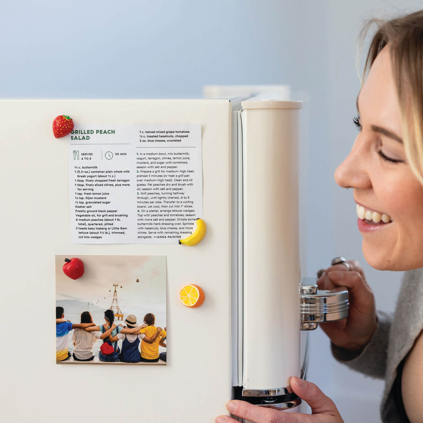 A Buyer's Guide to Magnets for Refrigerator Doors